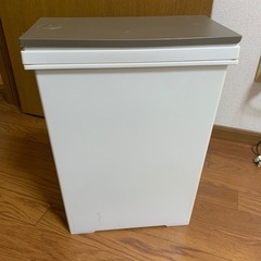 【取引決定】スリム20リットルゴミ箱
