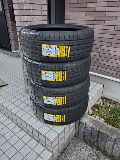 新品‼　245/45R20