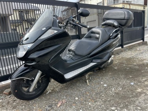 ライトカスタム‼︎【YAMAHA マジェスティ】リアBOX付き‼︎  ブラック‼︎