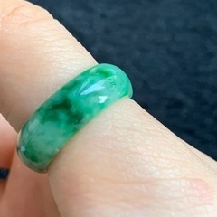 本翡翠リング　指輪　陽緑　天然石 ミャンマー産