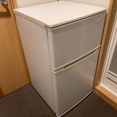【ヤマダ電機】ノンフロン冷凍冷蔵庫 90L