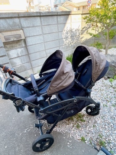 エリートタンデム 2人乗りベビーカー決まりました