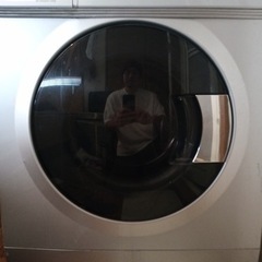 東芝 x Electrolux のドラム式洗濯機