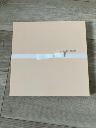 〈新品・未使用〉ジルスチュアートのお皿