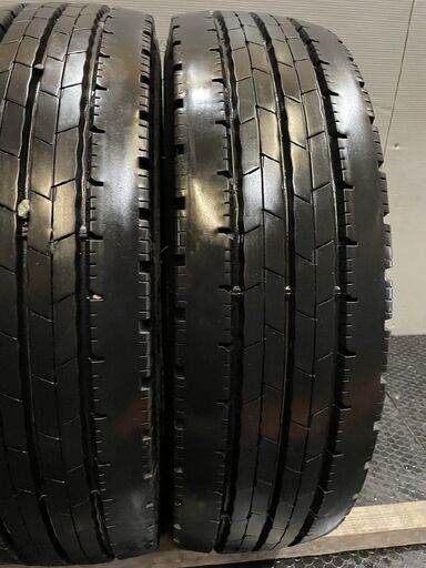 DUNLOP SPLT50 215/70R17.5 118/116L LT 17.5インチ ライトトラック用 夏タイヤ 6本 19～20年製 バリ溝 ダイナ等　(TH760)クレジットカード QRコード決済可能