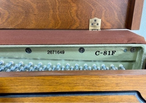 KAWAI アップライトピアノ C-81F