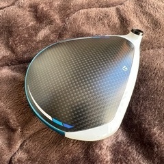 SIM2 MAX ドライバー　9.0  ヘッドのみ　カバー有