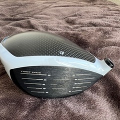 SIM2 MAX ドライバー　9.0  ヘッドのみ　カバー有