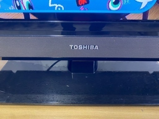 TOSHIBA 液晶テレビ　2013年製　32型