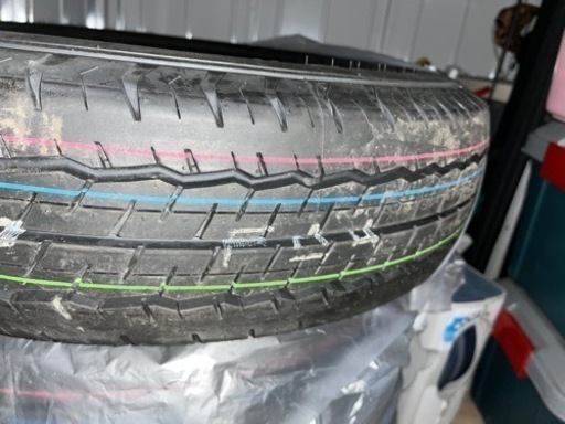 ハイエース 新車外し DUNLOP SP175N 195/80R15 107/105N LT 2023製造 