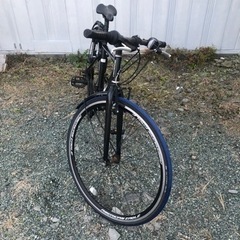自転車 700C 28インチ 18段ギア クロスバイク マウンテンバイク ロードバイク 新品チューブ 鍵 ワイヤーロック付き