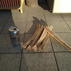 広葉樹コナラの細薪！長さ29cm太さ3cm。茨城県潮来市。