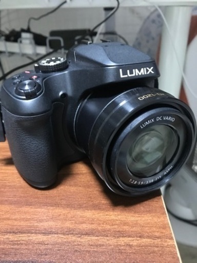 デジタルカメラ Panasonic DC-FZ85