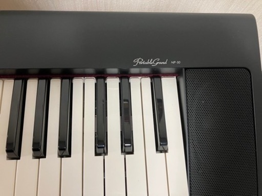 良品　YAMAHA ポータブルグランド NP-30 電子ピアノ　フットペダル付 Portable Grand NP-30 - Display Collection - INNOVATION ROAD