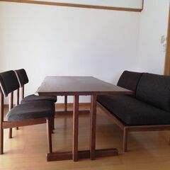 3/12まで★お値下げしました★春の新生活に。落ち着いたダークブラウンのダイニングセット