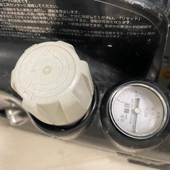 高圧エアコンプレッサー