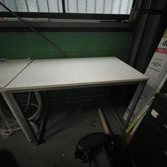 白いディスク　テーブル　作業台　勉強机　机