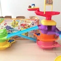 知育玩具⑨ アンパンマン　コロコロタワー　