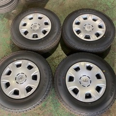 ハイエース新車外し純正タイヤホイール4本セット『商談中』