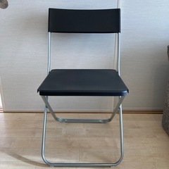 IKEA 折りたたみチェア　畳める椅子