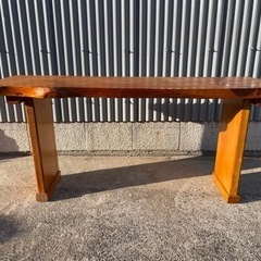 商談中　机　テーブル　無垢材　木材　1枚板　