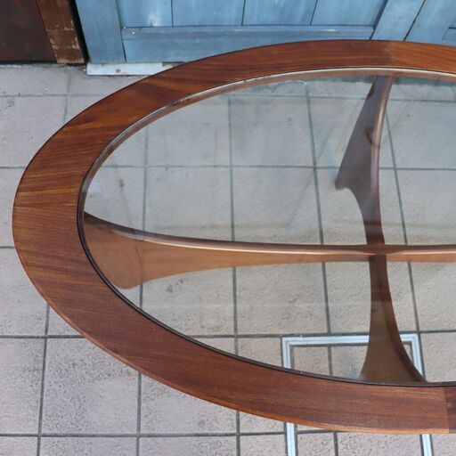 イギリスアンティーク E.GOMME社 G-plan(ジープラン) Fresco(フレスコ) チーク材 アストロ オーバル コーヒーテーブル。北欧モダンスタイルの楕円タイプのシンプルなリビングテーブルDB511