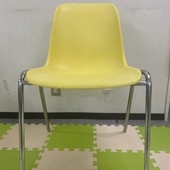 椅子（黄色）×2