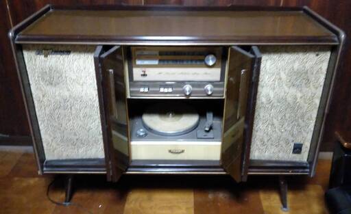 昭和レトロ サンヨー 四つ脚 家具調 ステレオ DC-760