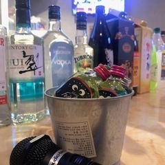 2時間歌い放題、飲み放題3500円のカラオケBAR！