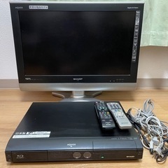 SHARP AQUOS 26型テレビ＆ブルーレイレコーダー