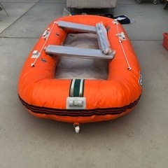 ジョイクラフト 4人乗りゴムボート 未使用品ですが汚れあります