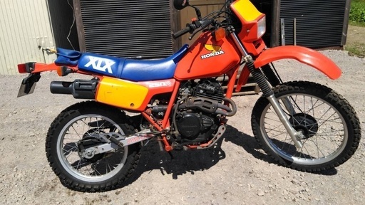 ホンダ　XLX 250R  4st オフ車