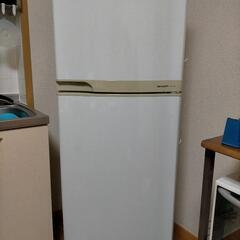 ① 冷蔵庫 SHARP 家電リサイクル料金お渡し致します。