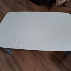 ０円　折り畳みローテーブル　表面汚れありますが、丈夫です。
