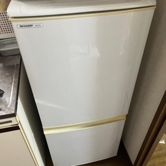 冷蔵庫　SHARP-SJ712-W
