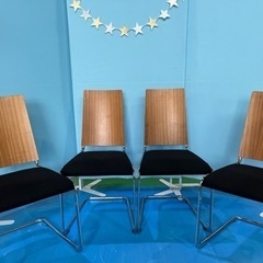 ★⭐︎ダイニングテーブル&椅子4脚です(^^)⭐︎★