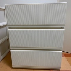 3段収納ボックス　¥1000