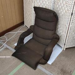 0304-052 ニトリ　低反発肘付き座椅子　