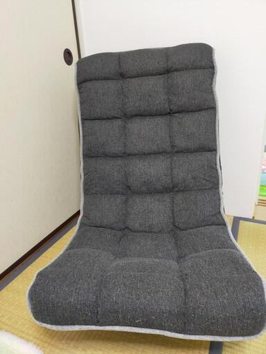お話中美品ニトリ座椅子　首腰リクライニング回転座椅子　グレー