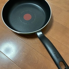 T-fal フライパン 緑　直径25cm 深さ5cm