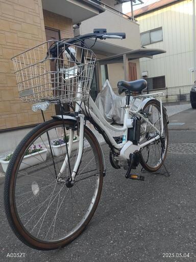 電動アシスト自転車　ヤマハPAS　ami  白　26インチ　バッテリー8.7ah 充電器付き　オプション品あり！