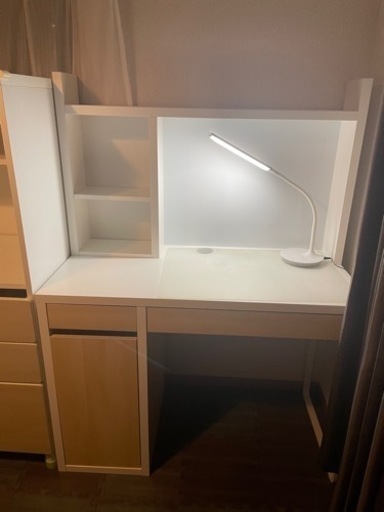 IKEA イケア　学習机・棚・電気スタンド