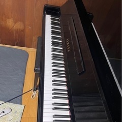 YAMAHA U30B1