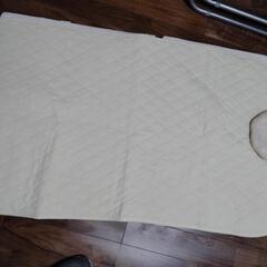 ベビー布団　枕、敷布セット　乳児から使えます。折りたたみ式
