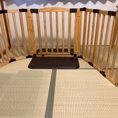 ①日本育児 木製パーテーション ベビーゲート ベビーフェンス