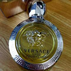 ヴェルサーチの香水VERSACE EROS 香水