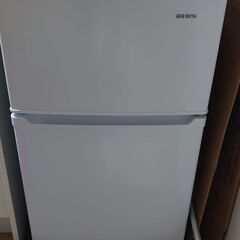 「売却」アイリスオーヤマ 冷凍冷蔵庫90L IRSD-9B-W「...
