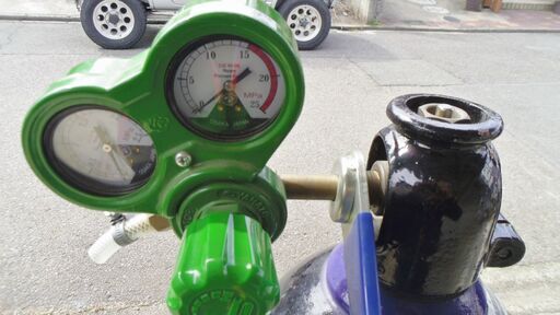 酸素ガスボンベ☆直接引き取り限定 残量不明 H145cm 径23cm位