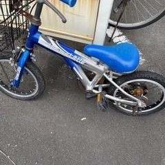 中古🤎14インチ 青 自転車 サビ有り！