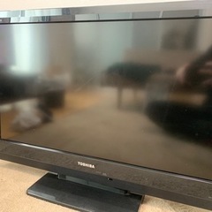 TV 32型　TOSHIBA